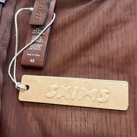 NWT SKIMS Ultra Fine Mesh Catsuit One Piece Jumpsuit Brown Size 4X Underwire - Picture 12 of 12